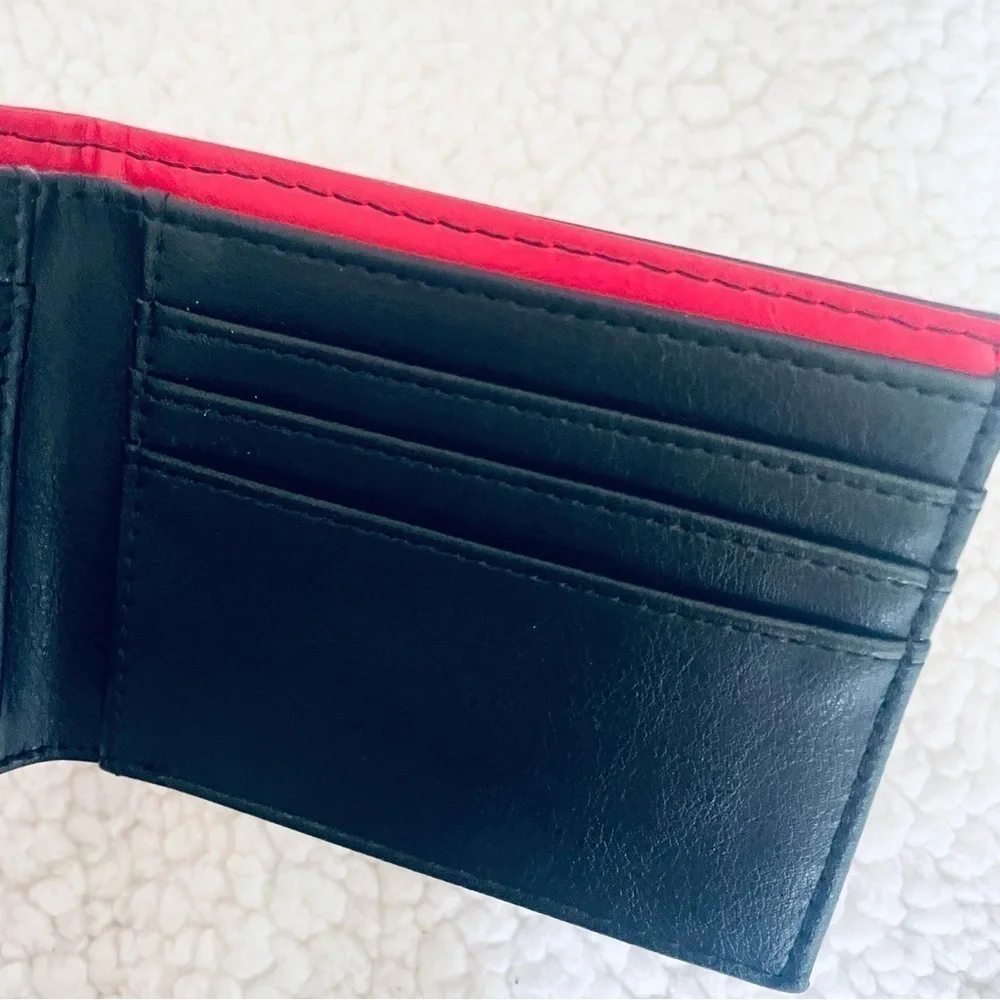 NWT Ghost Face Bifold Wallet - Halloween lovers, fans of Scream & horror movies